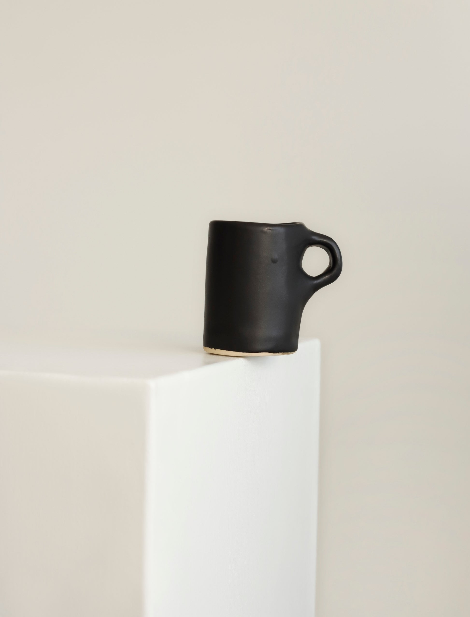 The TEA MUG in black