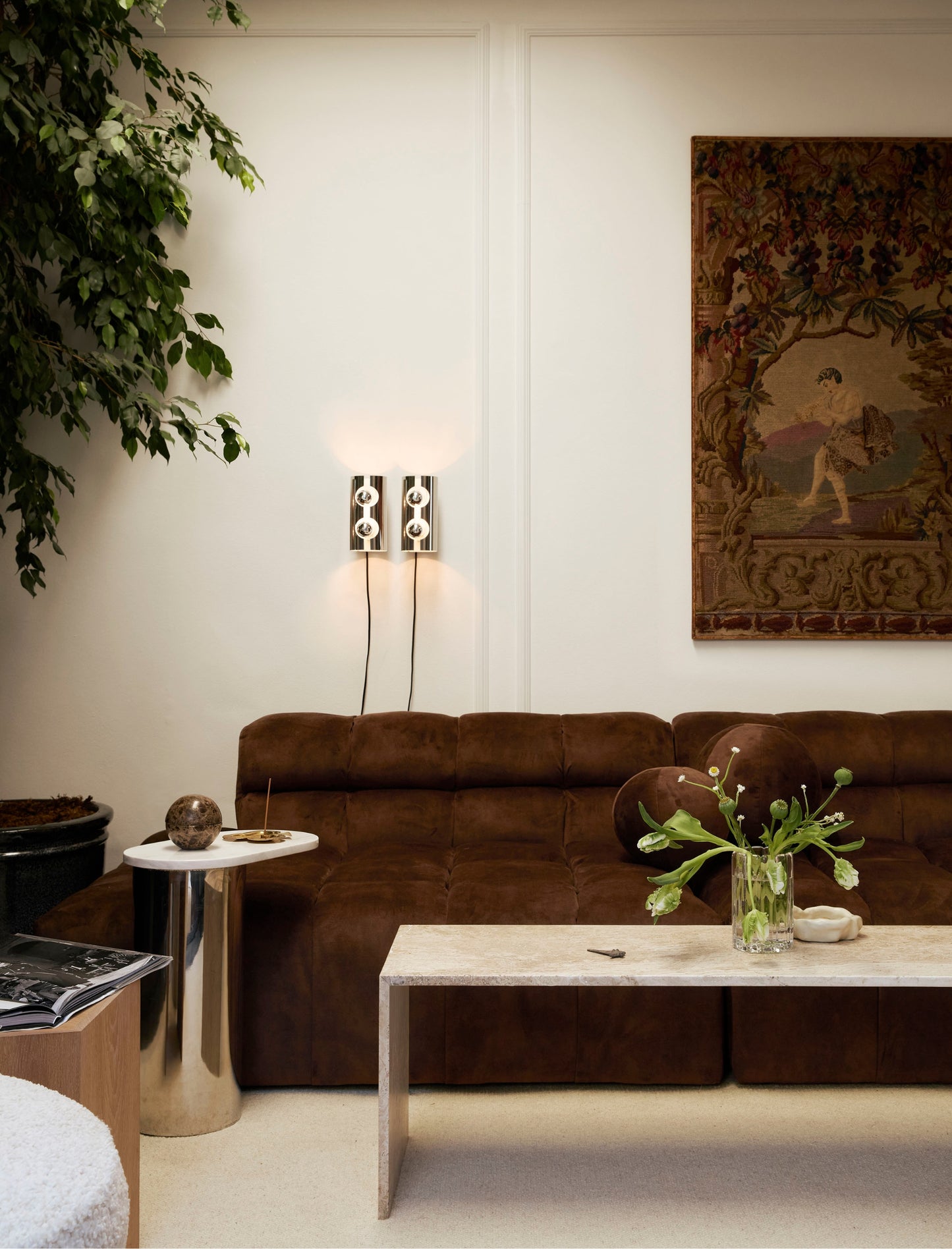 The NINA coffee table
