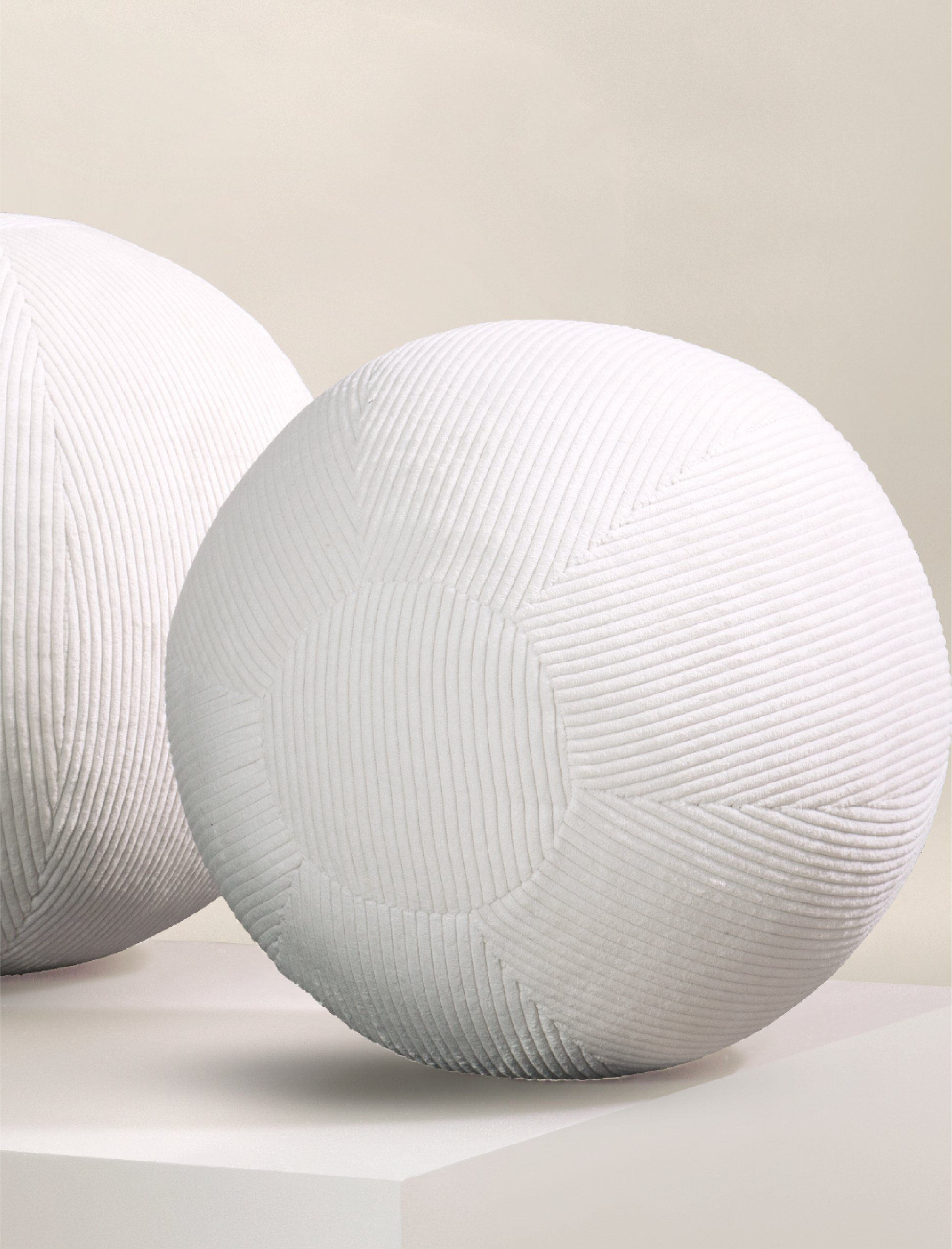 The TREAT scatter in white corduroy - Curación Collection
