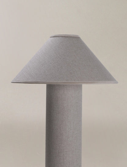 The COLUMN floor lamp