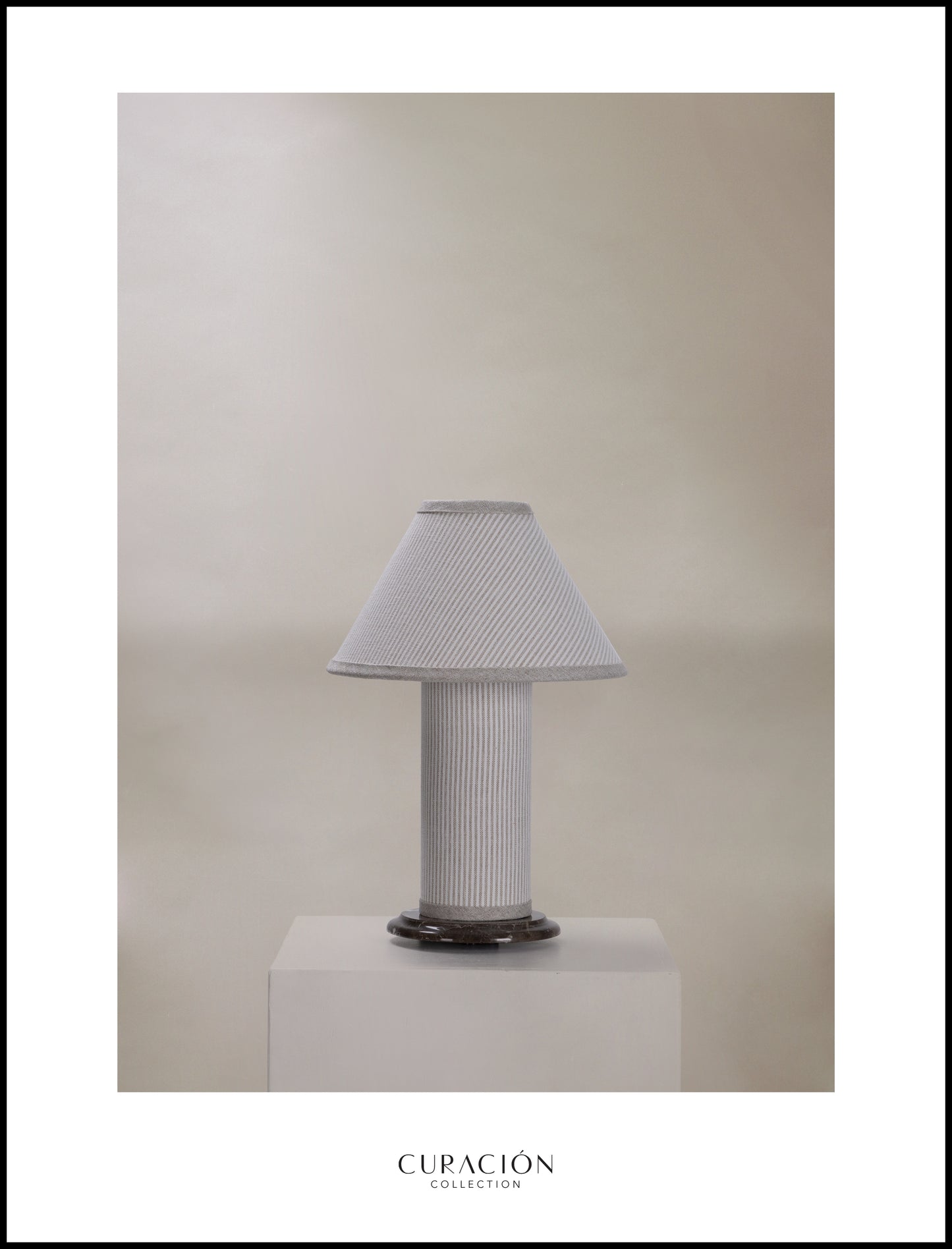 The little COLUMN table lamp