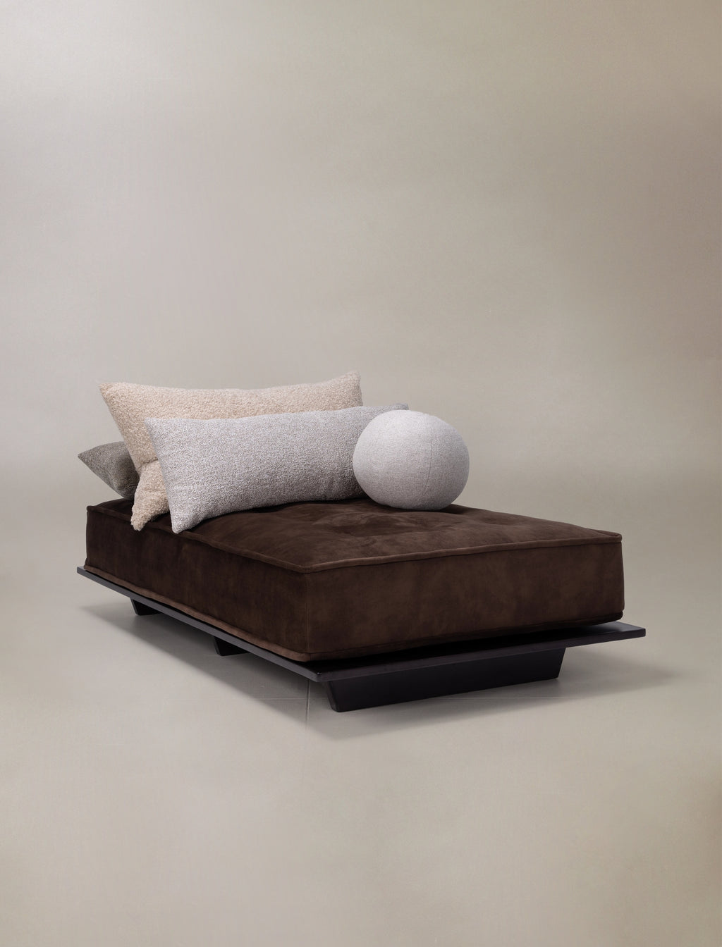 The SERENE day bed