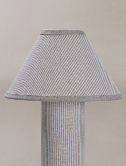 The little COLUMN table lamp