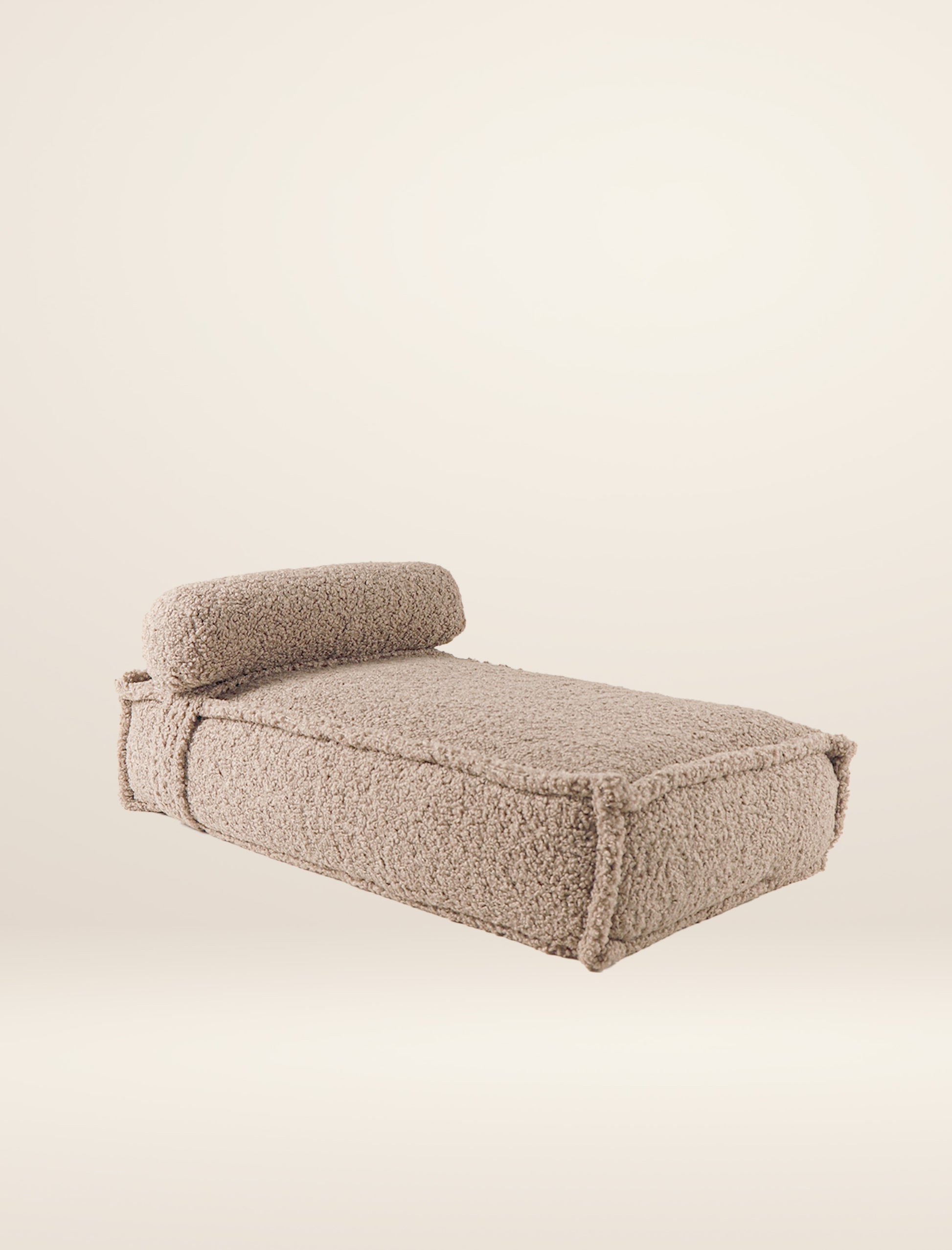 The SERENE dog bed in beige