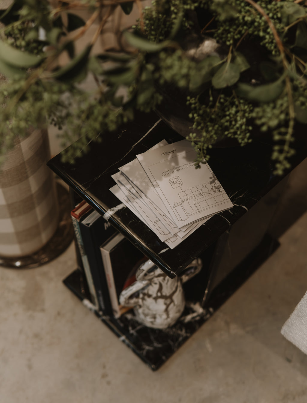 Sisipho for the TONY side table - Curación Collection