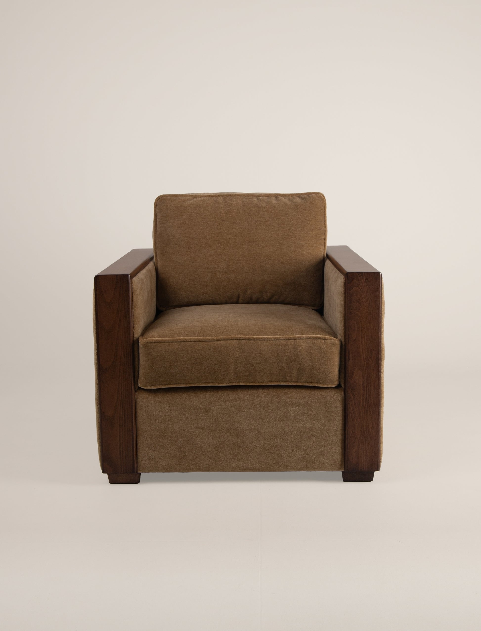 The BRUTALIST vintage armchair