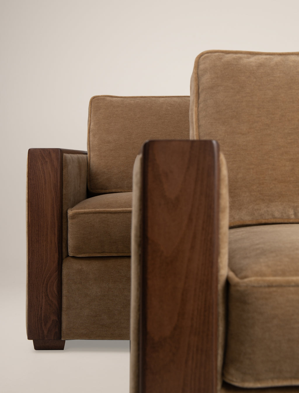 The BRUTALIST vintage armchair