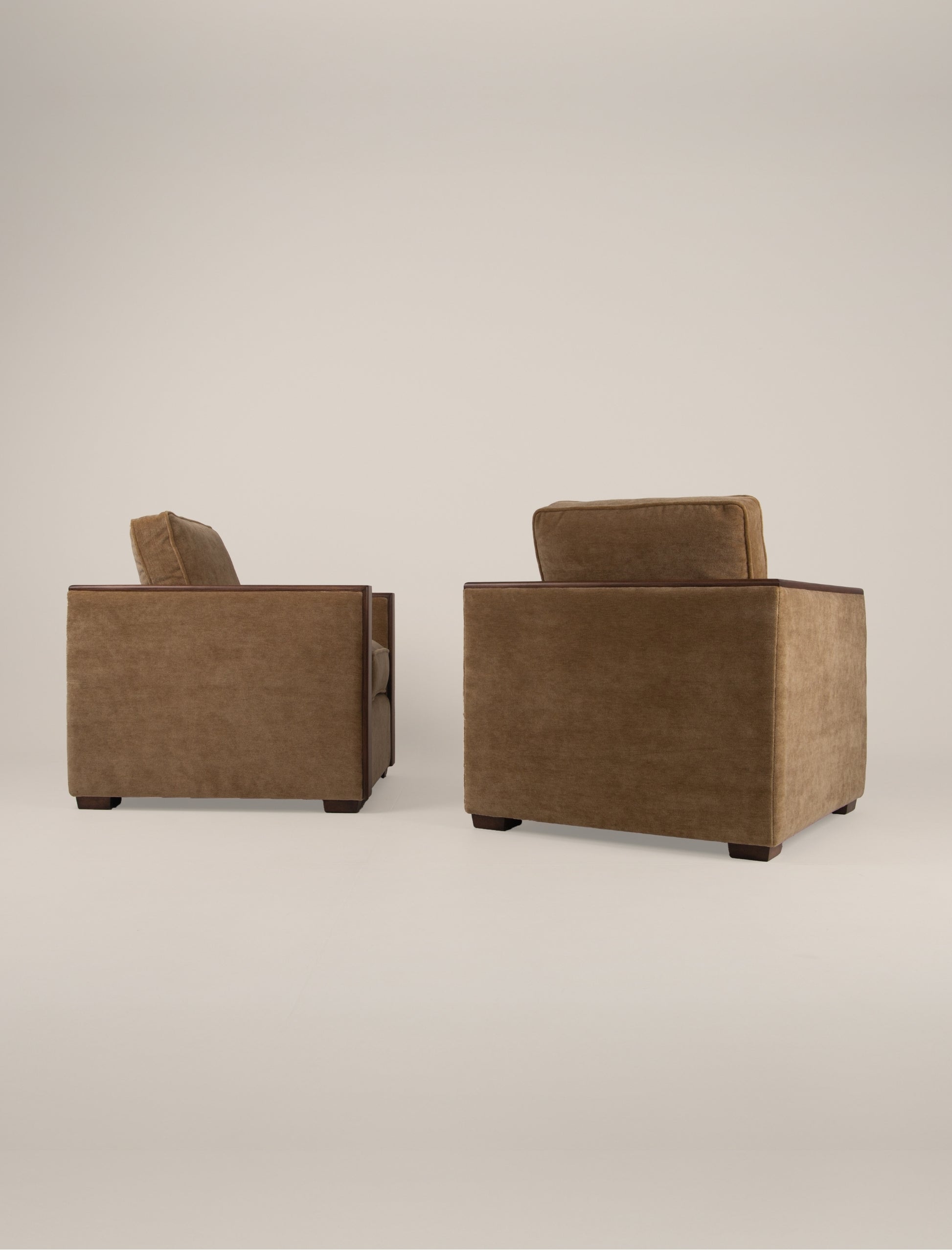 The BRUTALIST vintage armchair