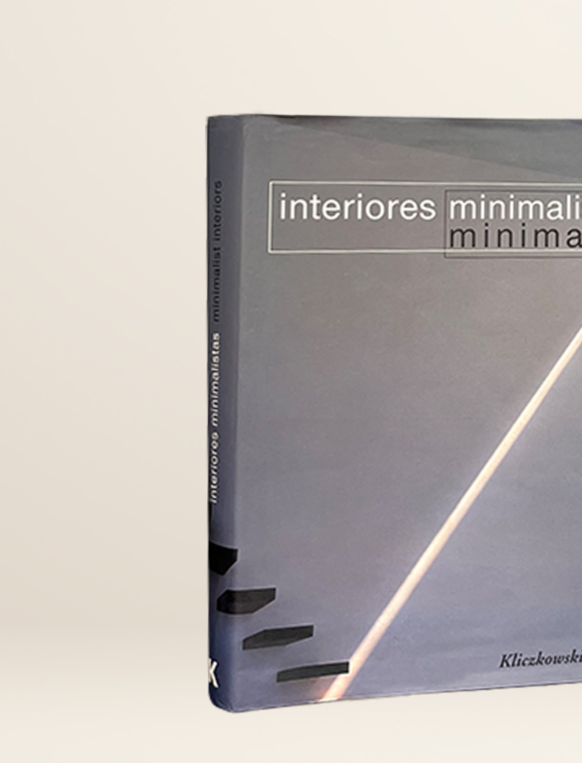 Interiores minimalistas / Minimalist interiors by Aurora Cuito