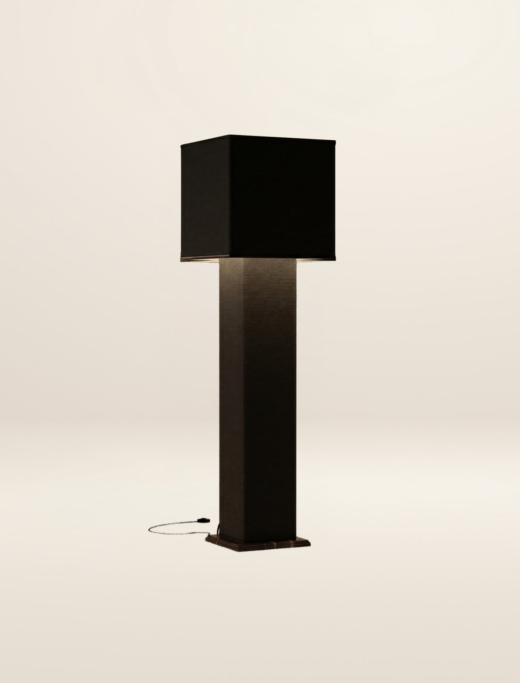 The SQUARE COLUMN floor lamp, in char linen and velvet