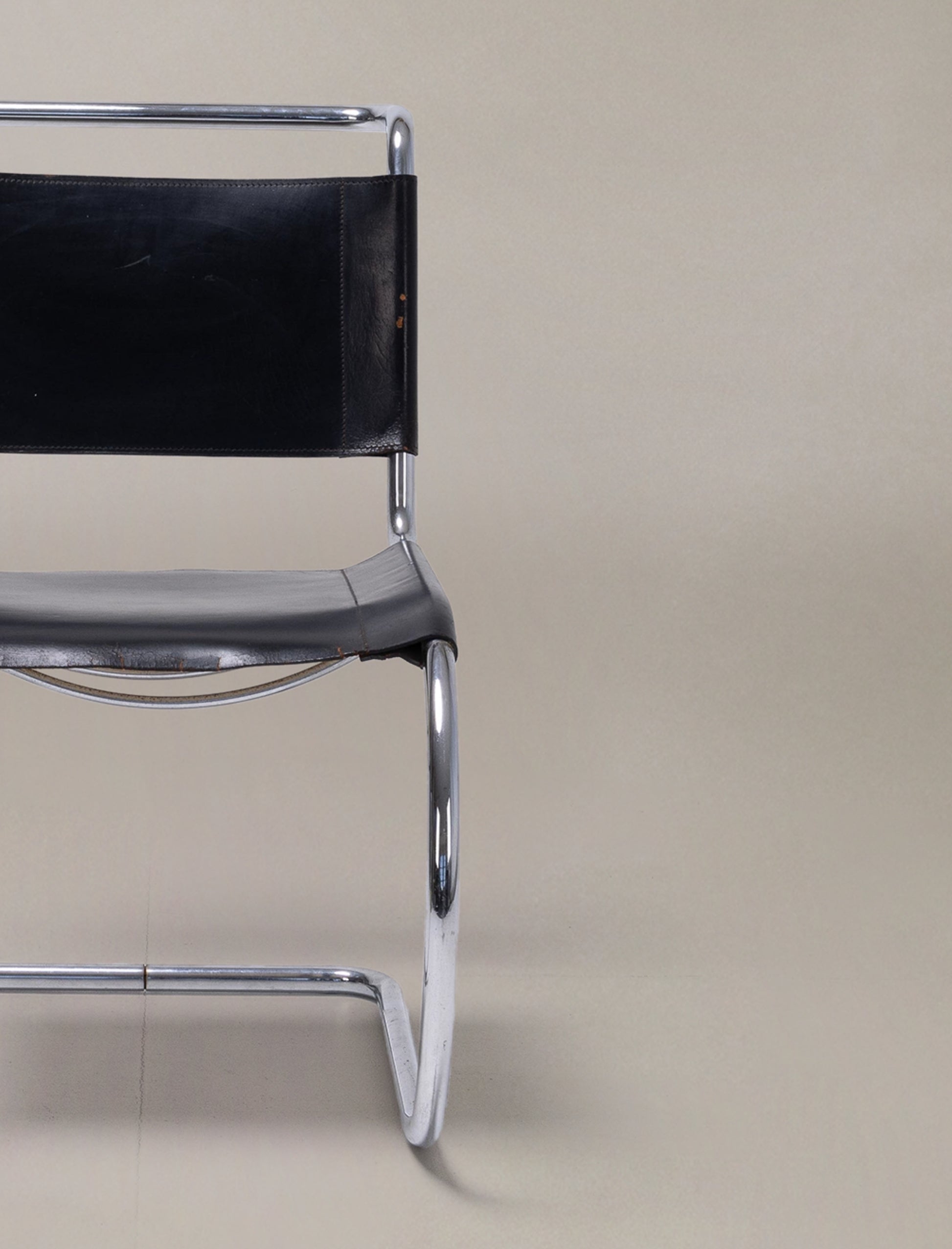 The TIMELESS chair - Curación Collection