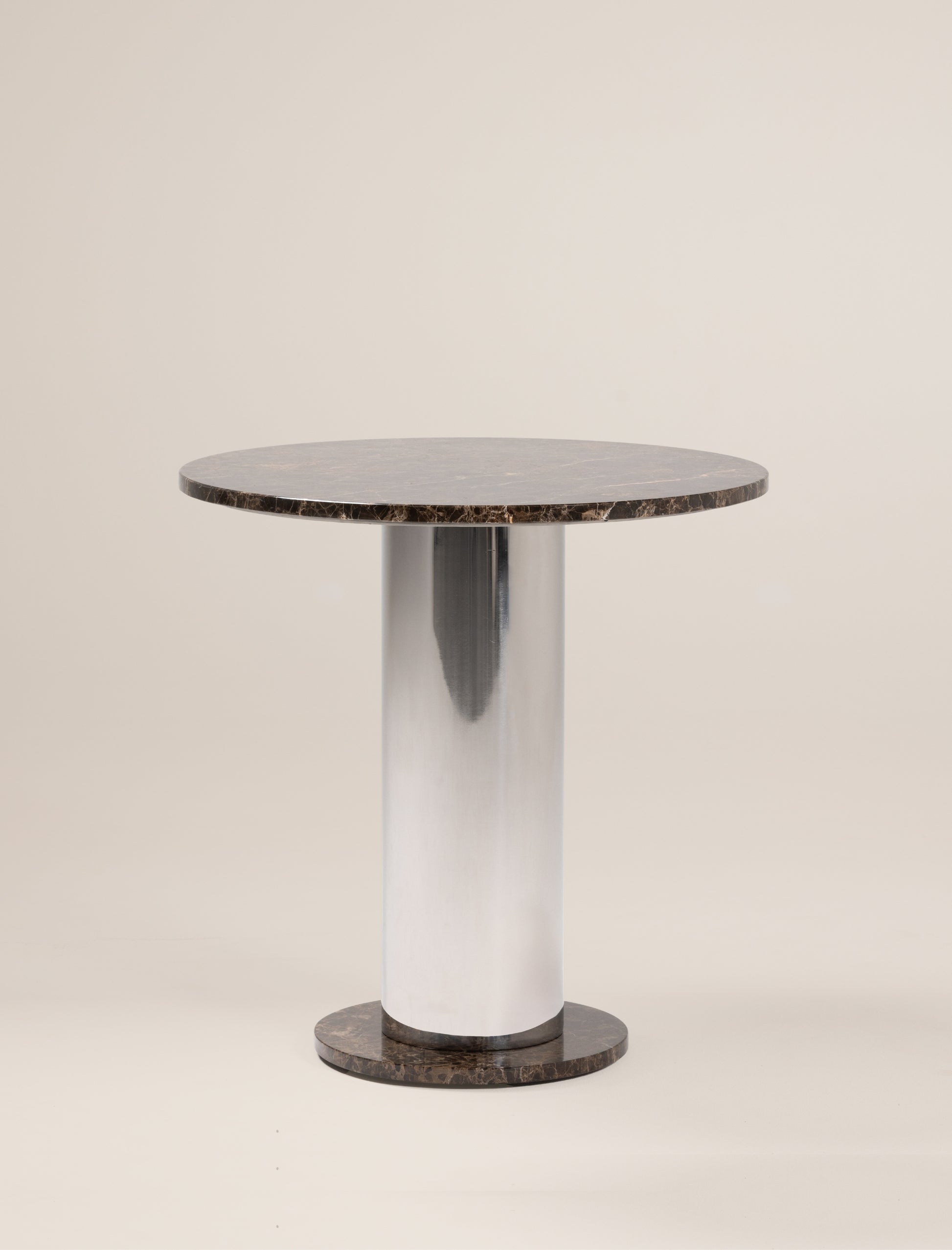 The SOMETHING IN THE MIDDLE bistro table - Curación Collection