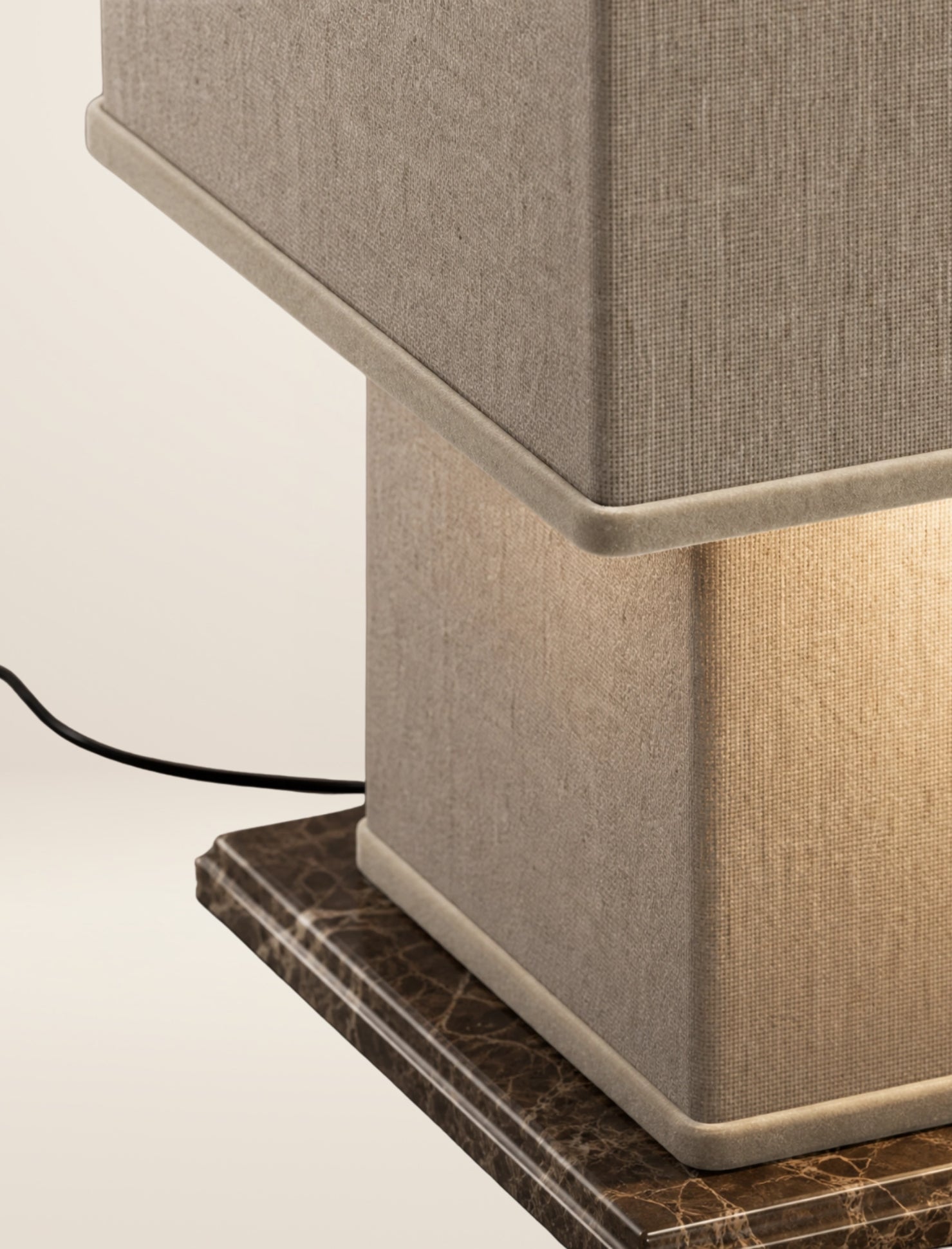 The SQUARE COLUMN table lamp, in sand linen and velvet