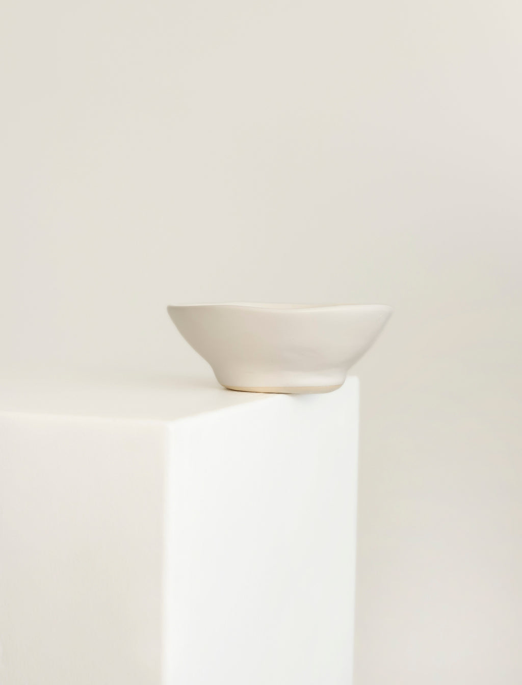 The CEREAL BOWL in white - Curación Collection