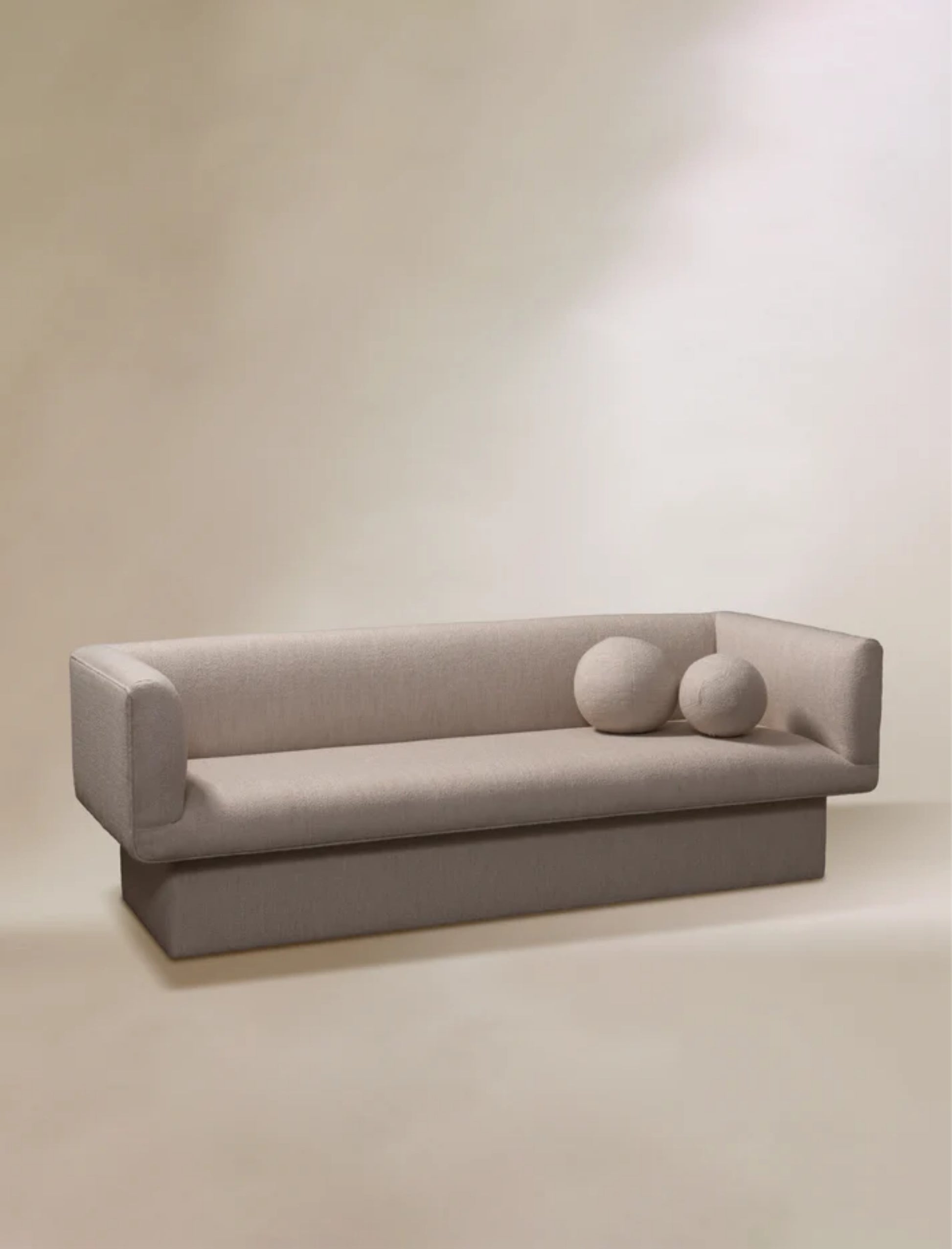 The CLIFTON IN BALANCE sofa