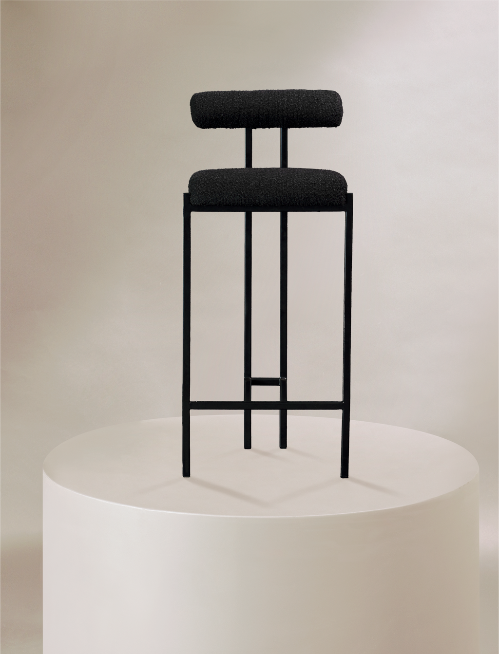 Patricia for the CASEY at the bar - Curación Collection