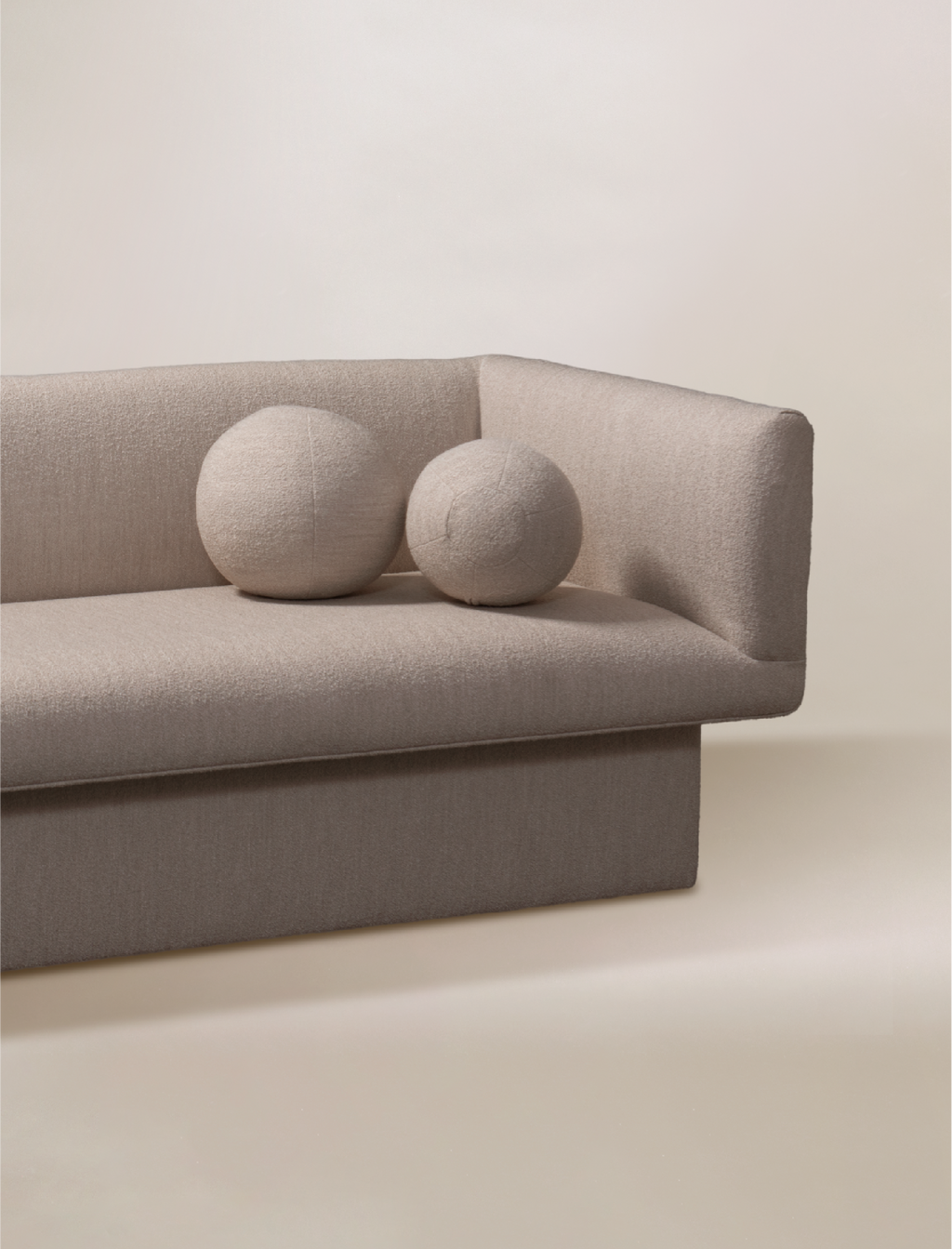 The CLIFTON IN BALANCE sofa