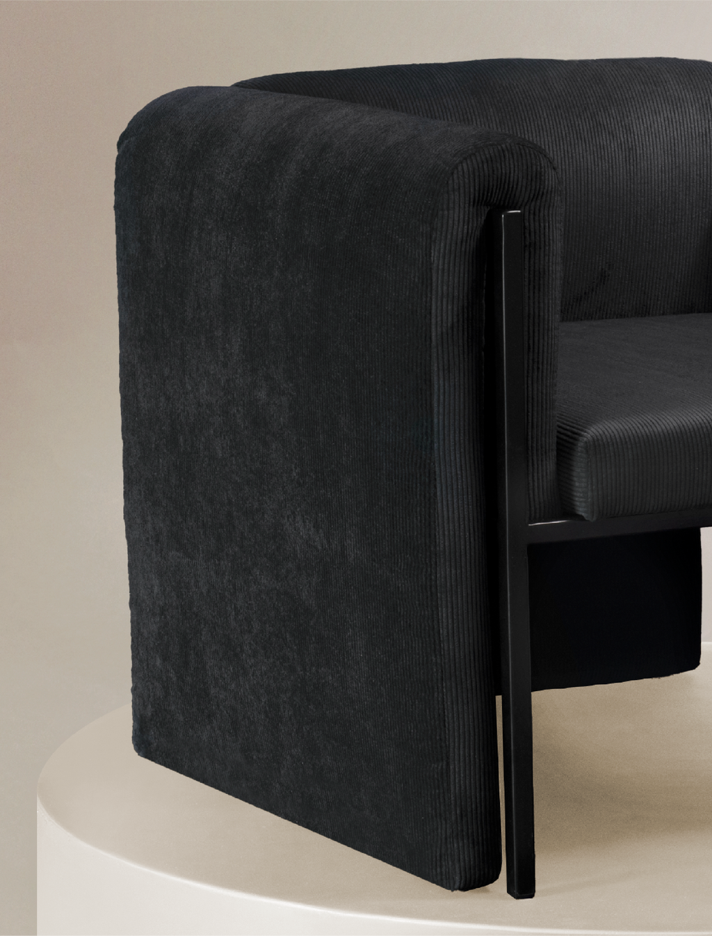 The THERAPIST occasional chair in black