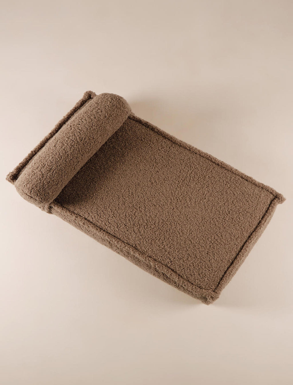 The SERENE dog bed in beige