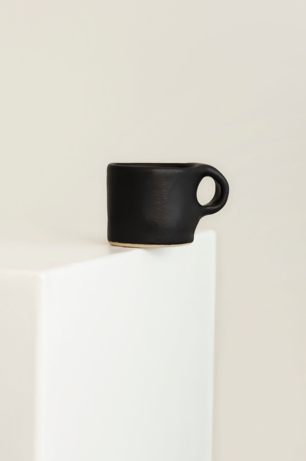 The ESPRESSO MUG in black - Curación Collection